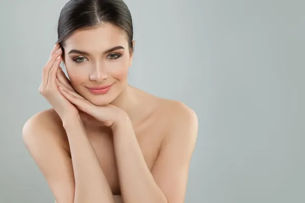Consultation at the NL Clinic aesthetic medicine practice