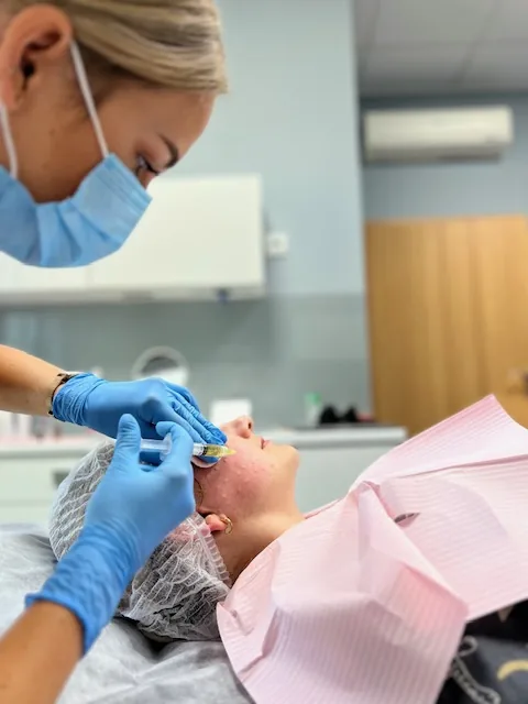 A preparation with vitamin C ready for needle mesotherapy